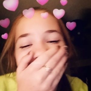 Meet your Posher, Alivia